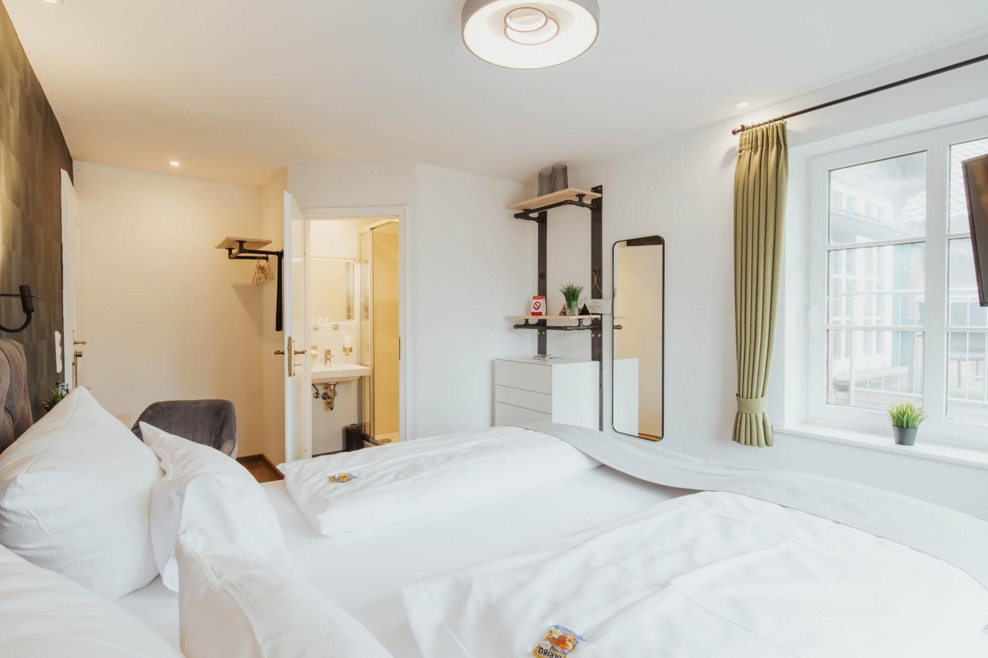 שרבאוץ Hotel Butz מראה חיצוני תמונה