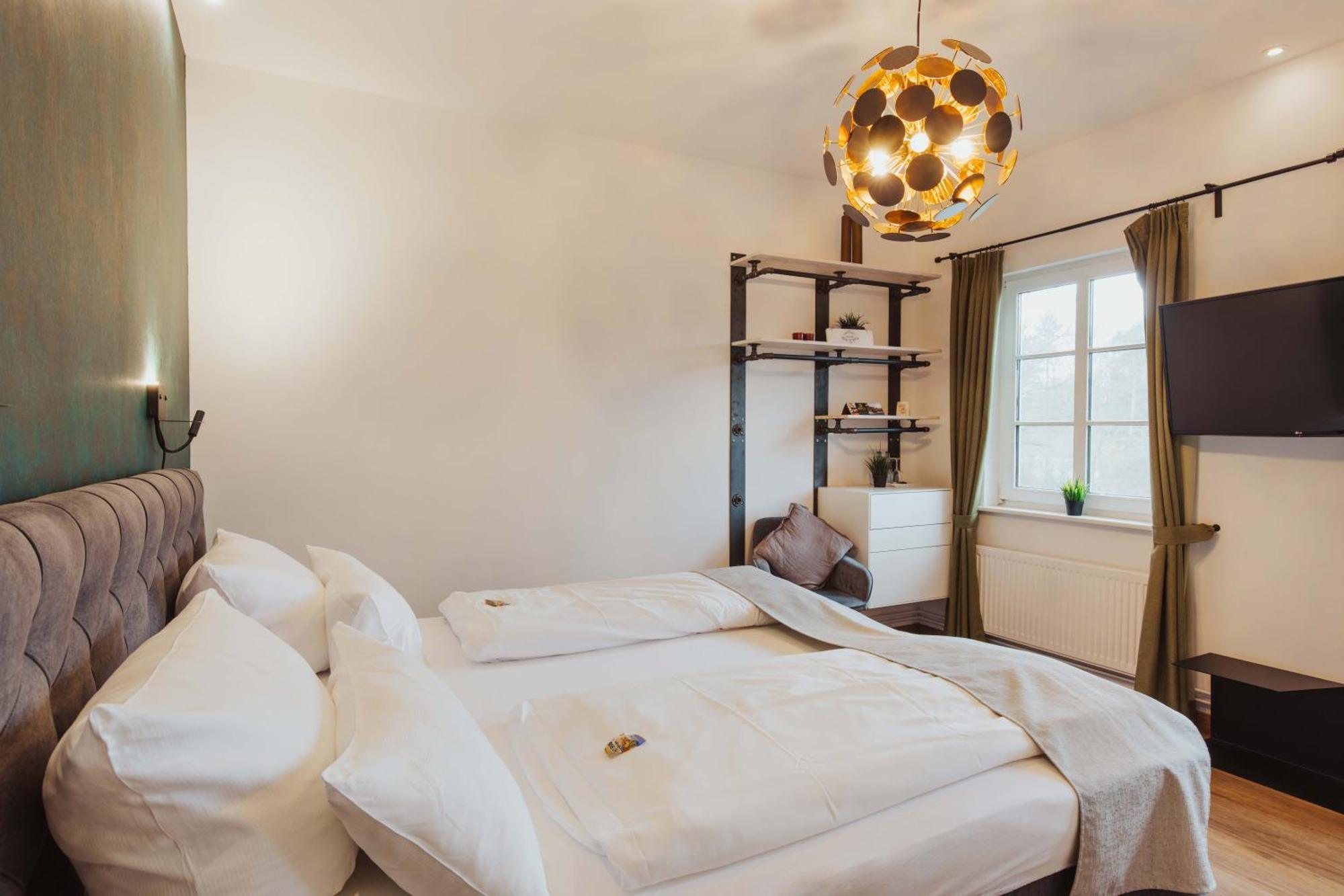 שרבאוץ Hotel Butz מראה חיצוני תמונה