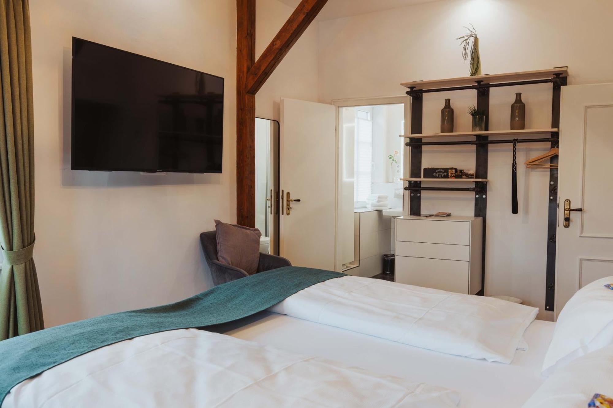 שרבאוץ Hotel Butz מראה חיצוני תמונה